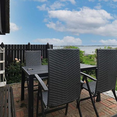 4 Person Holiday Home In Mesinge 外观 照片