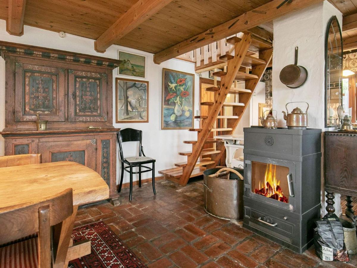 4 Person Holiday Home In Mesinge 外观 照片
