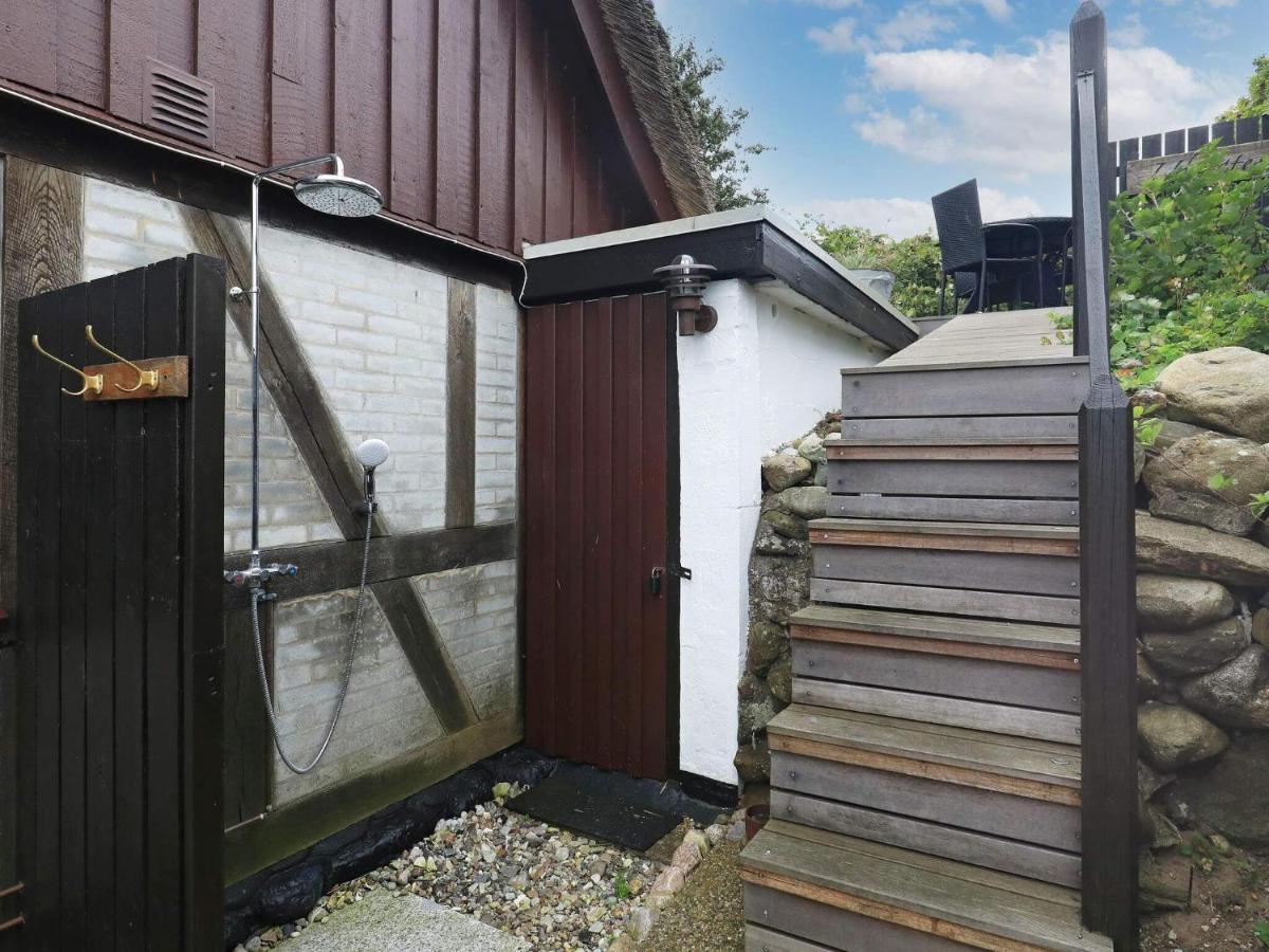 4 Person Holiday Home In Mesinge 外观 照片